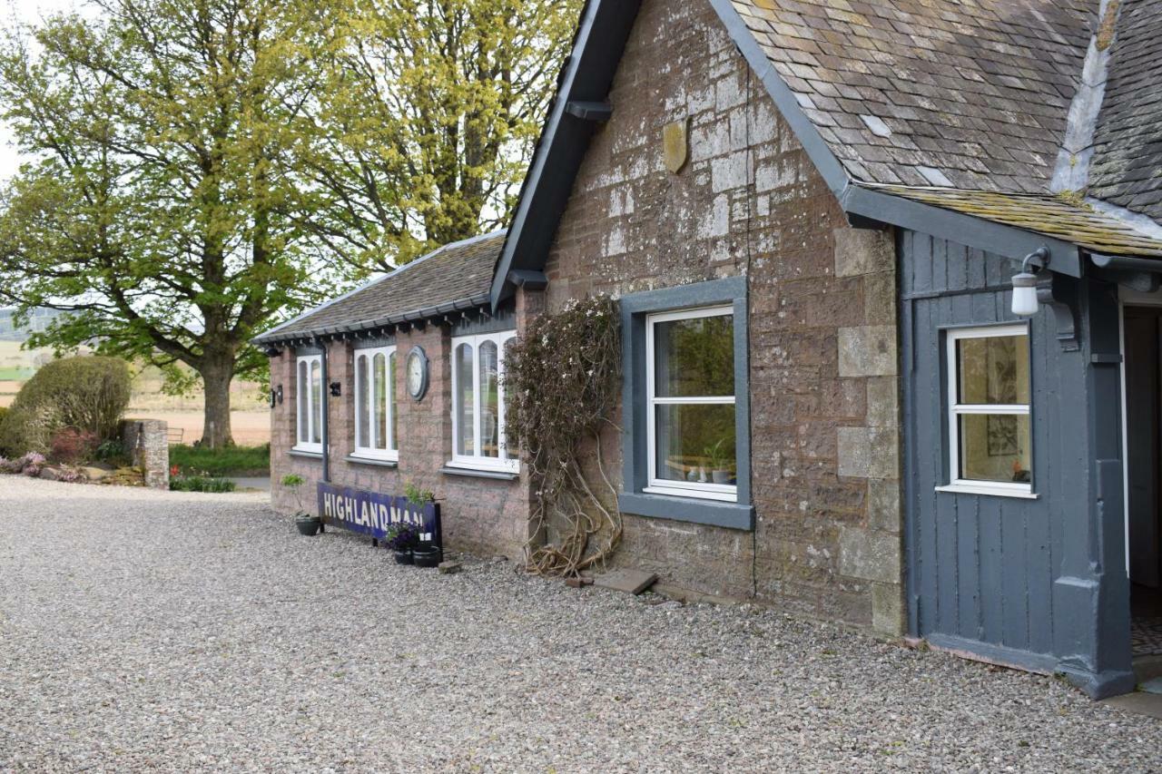 The Highlandman Station Bed and Breakfast Crieff Exteriör bild